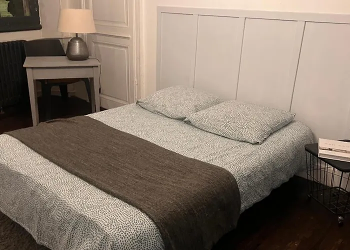 Apartment 2- Le Chene Bleu *